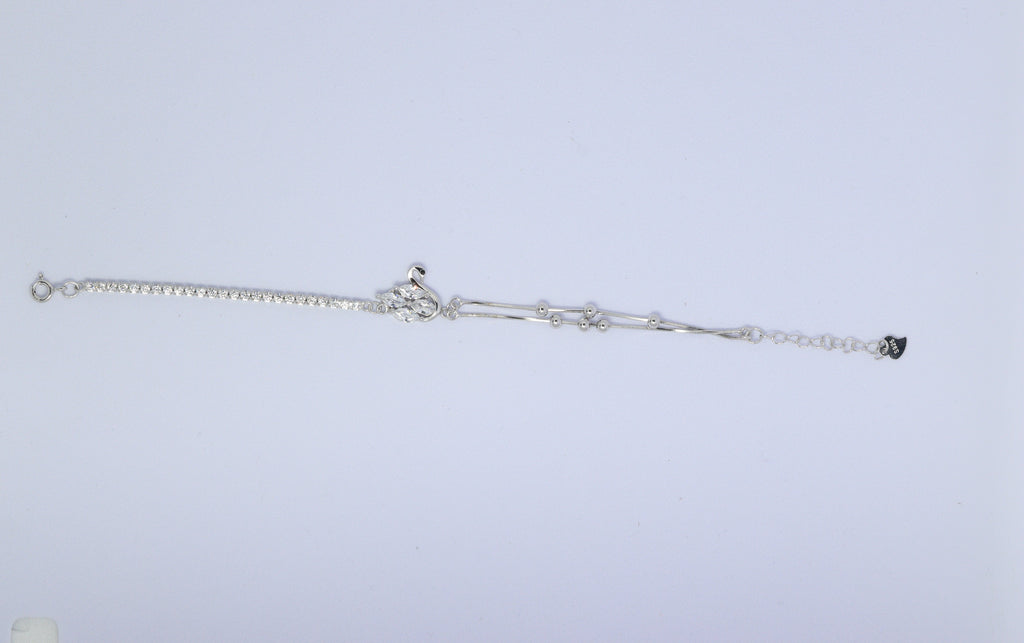 Sweet Glide Swan Silver Bracelet